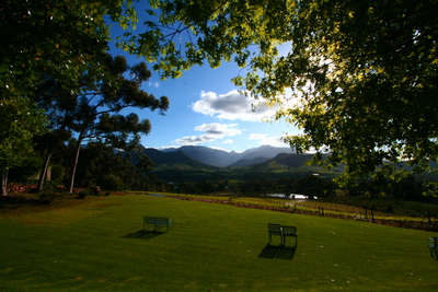 cape town, picture 6: la petite ferme. click on the image to go to the next picture